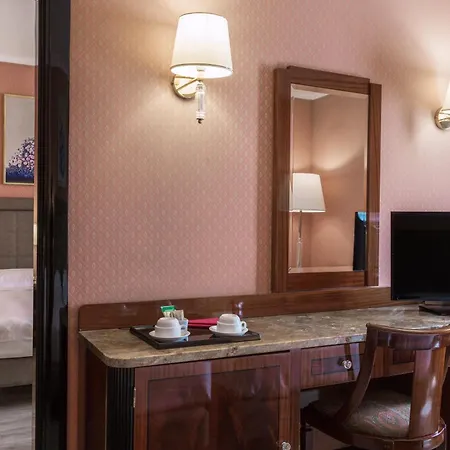Hotel Doria Grand 4*