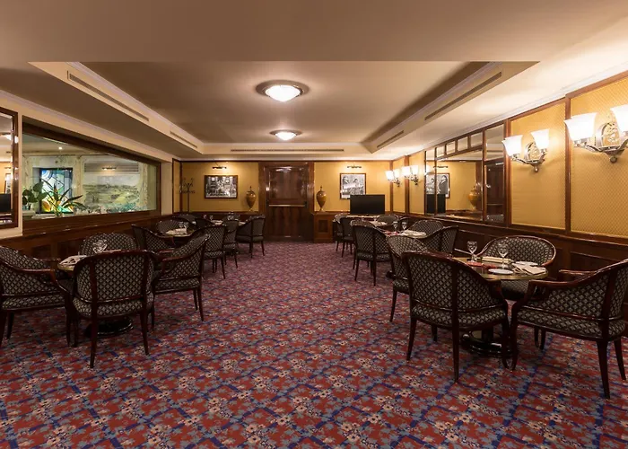 Doria Grand ホテル 4*